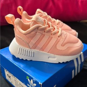 Adidas Multix el I coral size 4